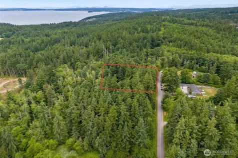 304 Dove Drive Camano Island WA 98282