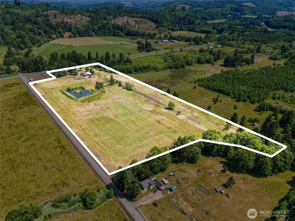 1608 State Route 6 Raymond WA 98577