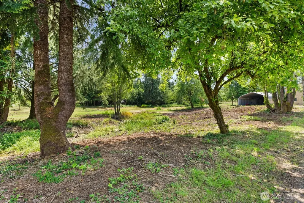 1608 State Route 6 Raymond WA 98577
