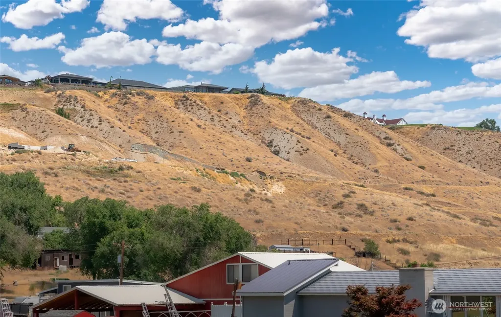 0 Noble Moonbeam East Wenatchee WA 98802