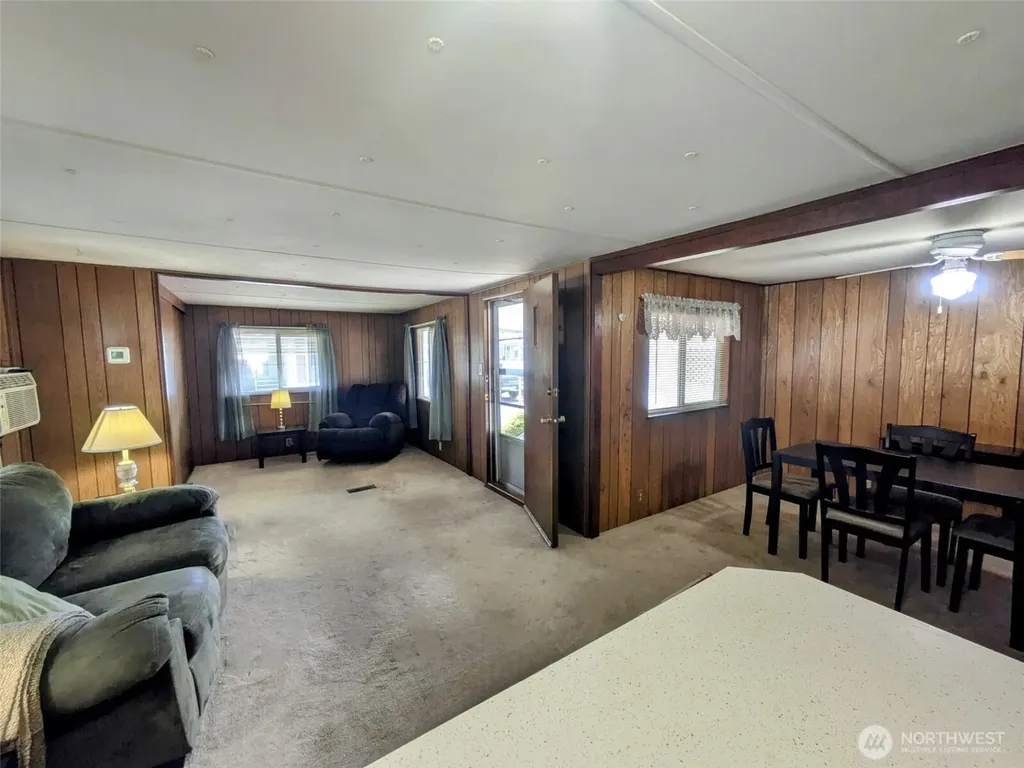 2302 R Street SE Auburn WA 98002