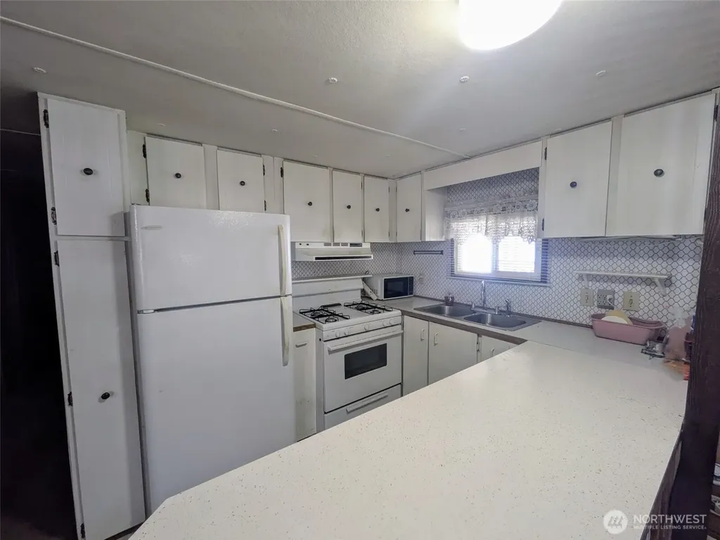 2302 R Street SE Auburn WA 98002