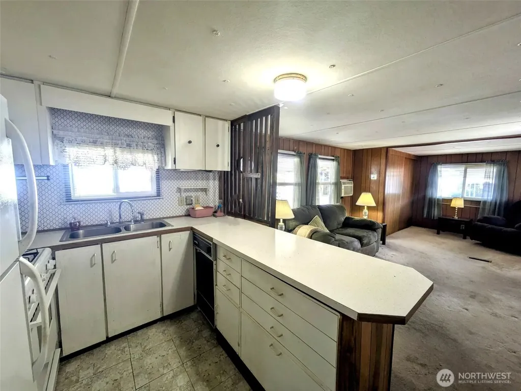 2302 R Street SE Auburn WA 98002