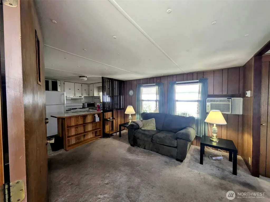 2302 R Street SE Auburn WA 98002