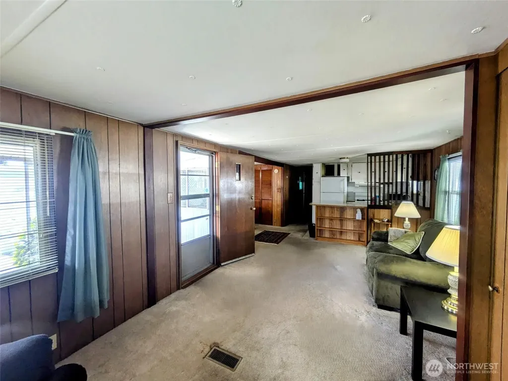 2302 R Street SE Auburn WA 98002