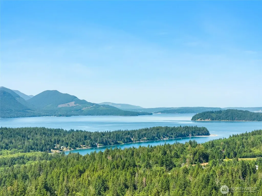 6133 Blue Mountain Lane NW Seabeck WA 98380
