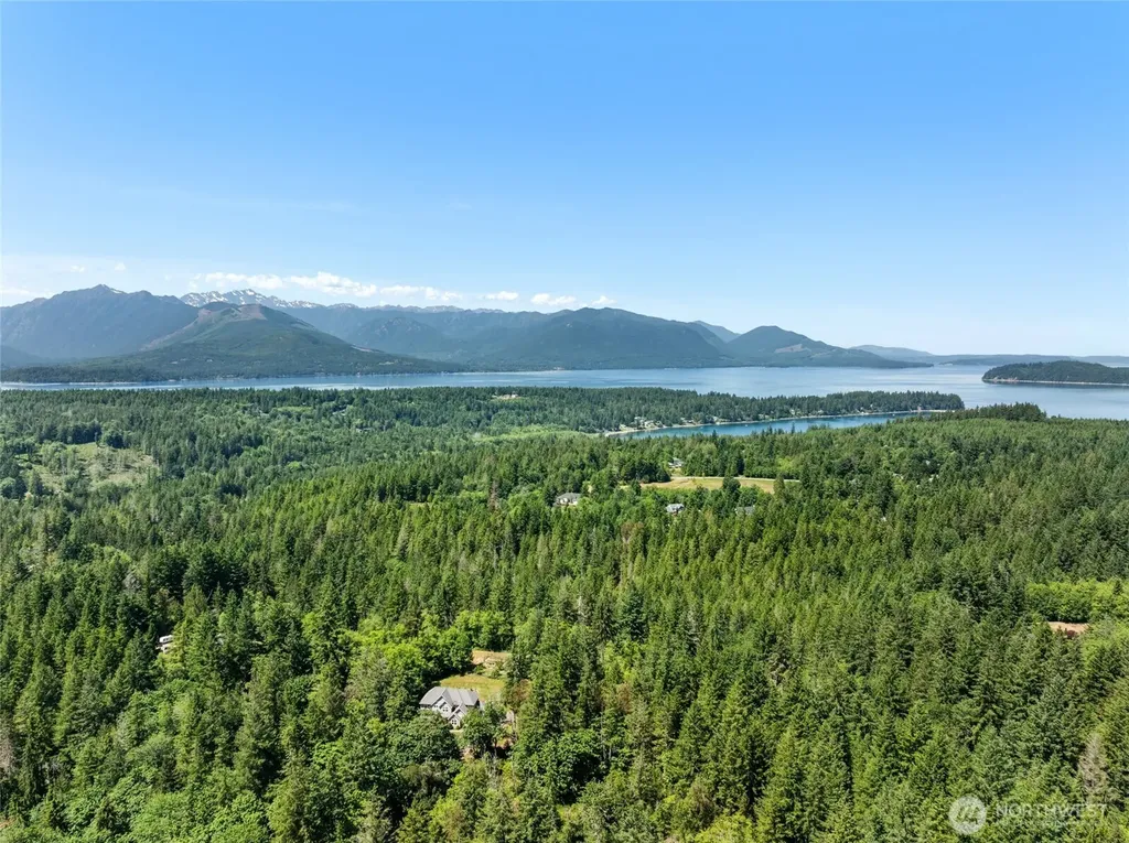 6133 Blue Mountain Lane NW Seabeck WA 98380