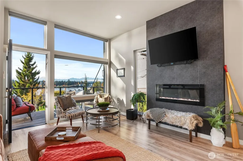 1157 Wheaton Way Bremerton WA 98310