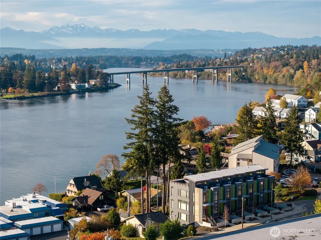 1157 Wheaton Way Bremerton WA 98310