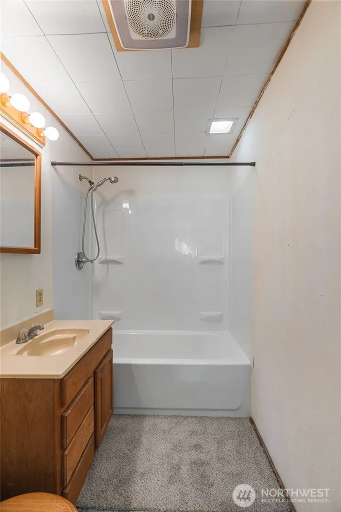 1634 First Avenue Grayland WA 98547