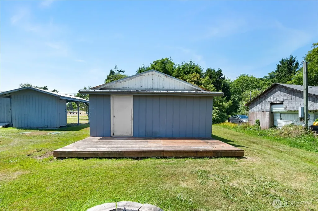 1634 First Avenue Grayland WA 98547