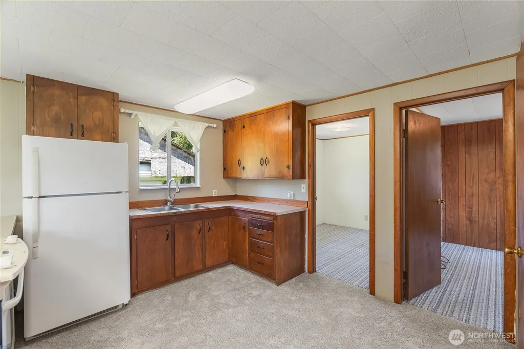 1634 First Avenue Grayland WA 98547