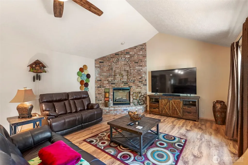 2951 Premiere Place Longview WA 98632