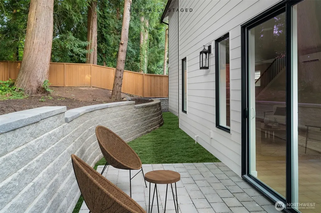 10602 NE 137th Place Kirkland WA 98034