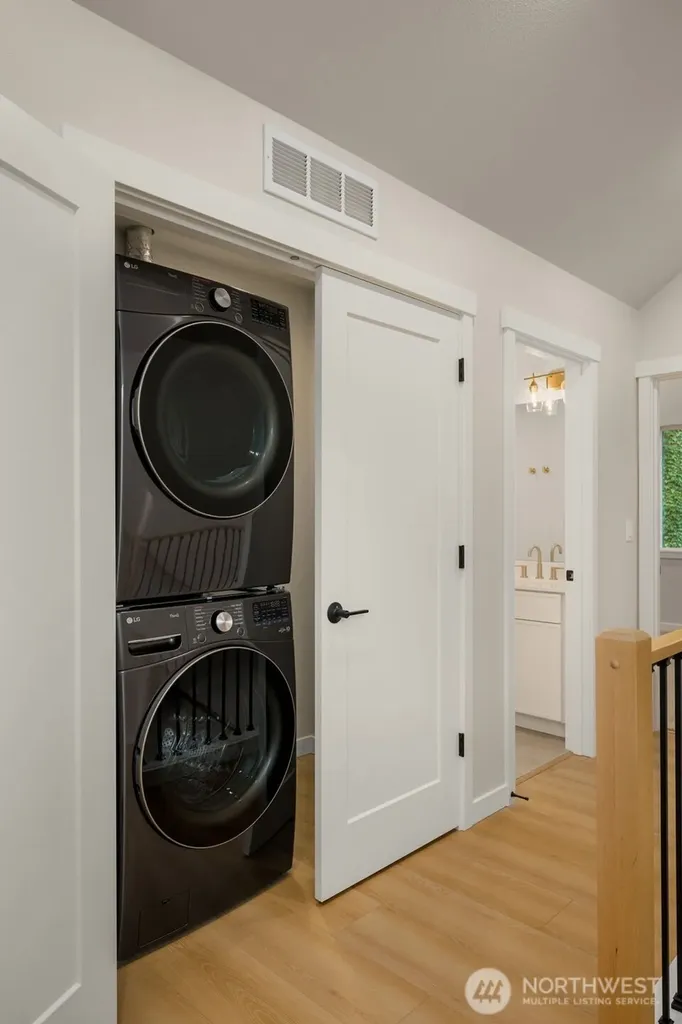 10602 NE 137th Place Kirkland WA 98034