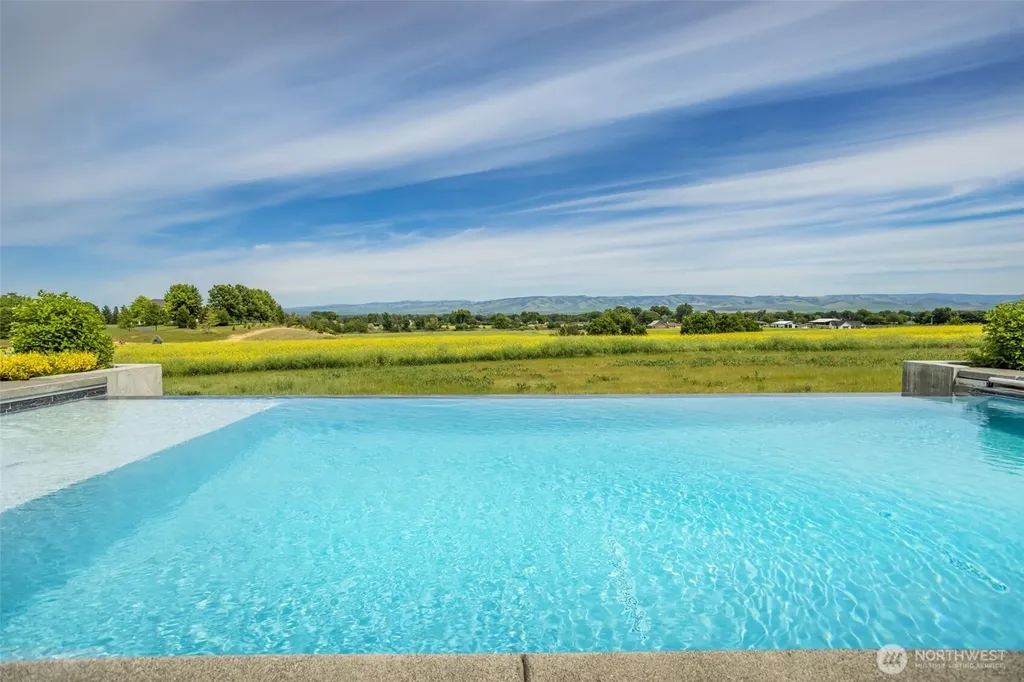 335 Brickwood Drive Walla Walla WA 99362