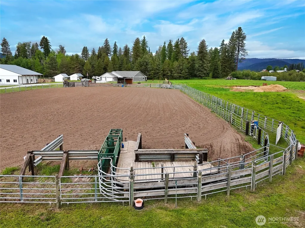 4988 Wallbridge Road Deer Park WA 99006