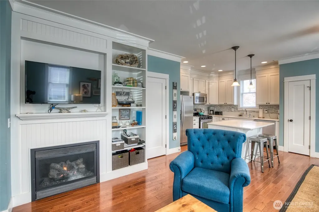 38 W Myrtle Lane Pacific Beach WA 98571