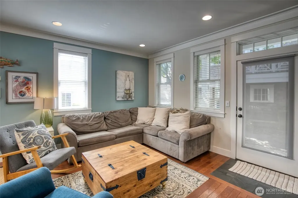38 W Myrtle Lane Pacific Beach WA 98571