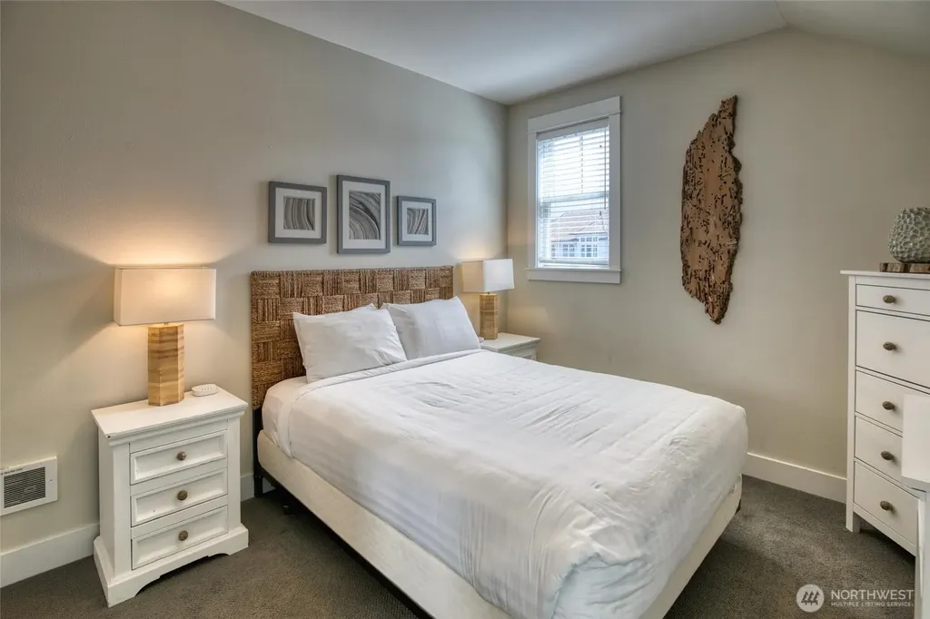 38 W Myrtle Lane Pacific Beach WA 98571