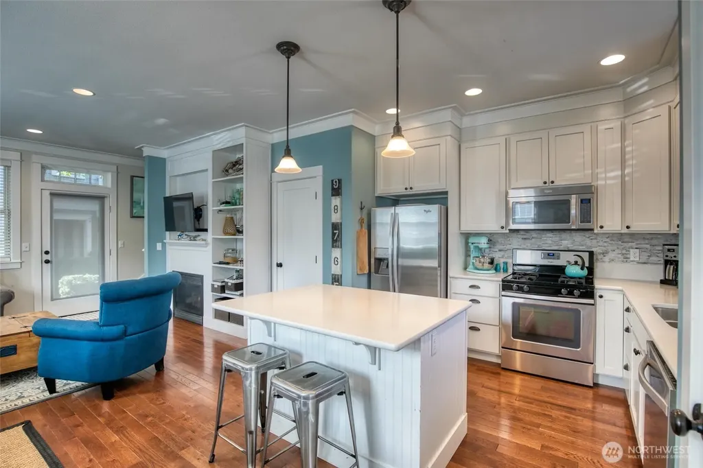 38 W Myrtle Lane Pacific Beach WA 98571