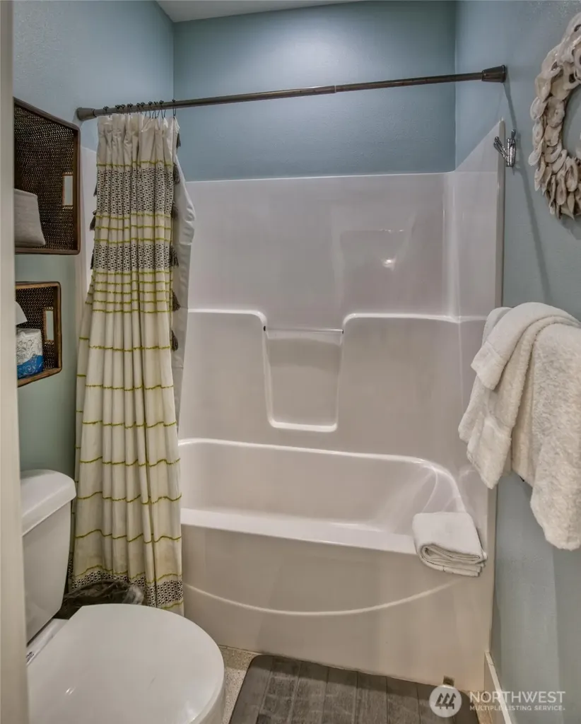 38 W Myrtle Lane Pacific Beach WA 98571