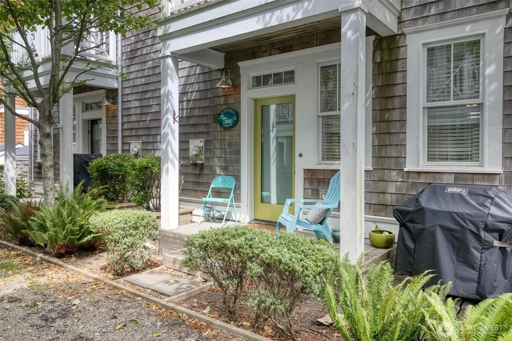 38 W Myrtle Lane Pacific Beach WA 98571