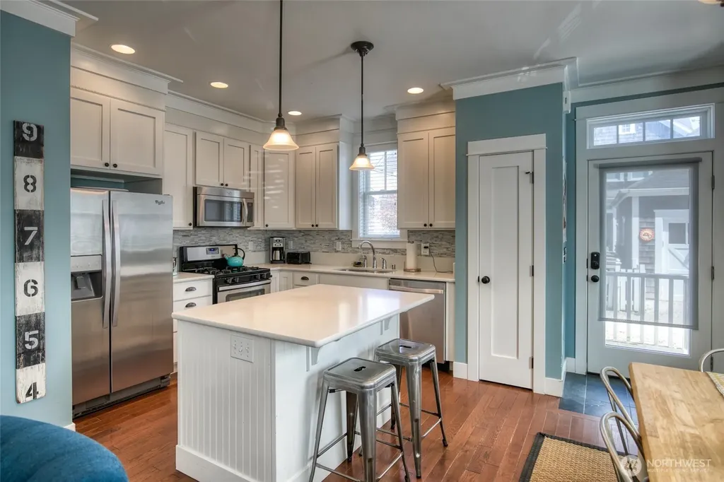 38 W Myrtle Lane Pacific Beach WA 98571
