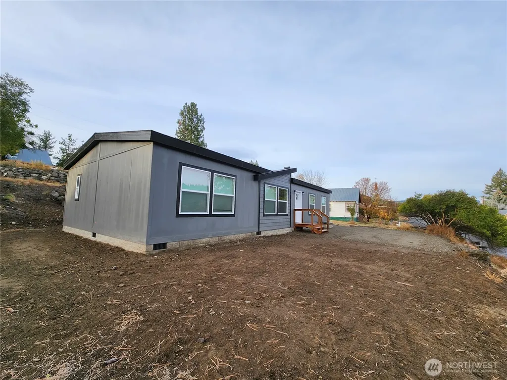 720 S Jefferson Street Republic WA 99166