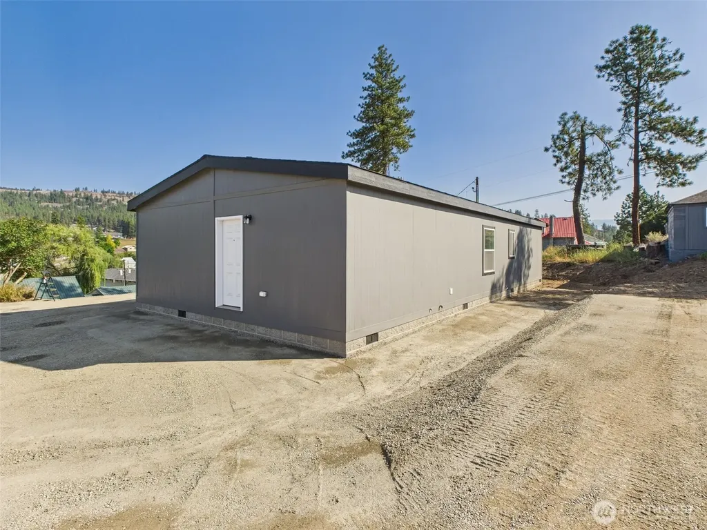 720 S Jefferson Street Republic WA 99166