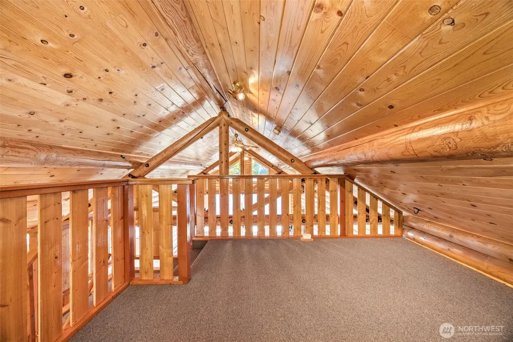 1236 E Island View Road Grapeview WA 98546