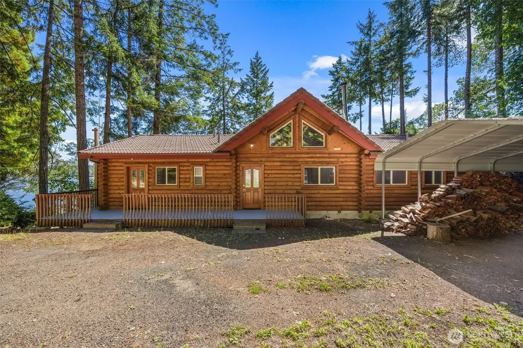 1236 E Island View Road Grapeview WA 98546
