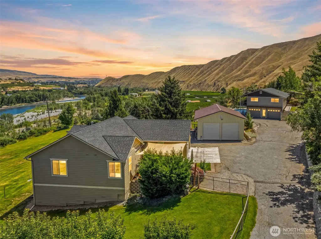 1901 Sleepy Hollow Road Wenatchee WA 98801