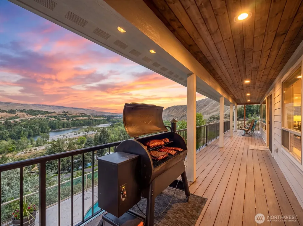 1901 Sleepy Hollow Road Wenatchee WA 98801
