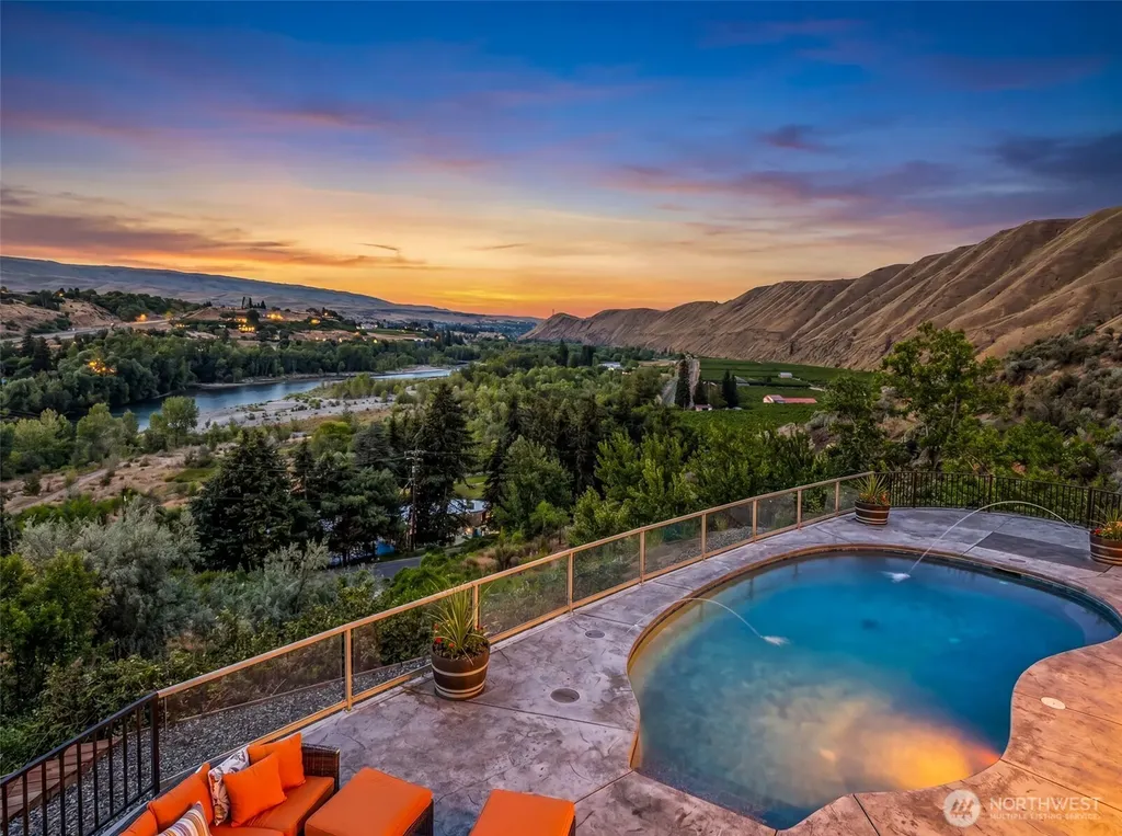 1901 Sleepy Hollow Road Wenatchee WA 98801