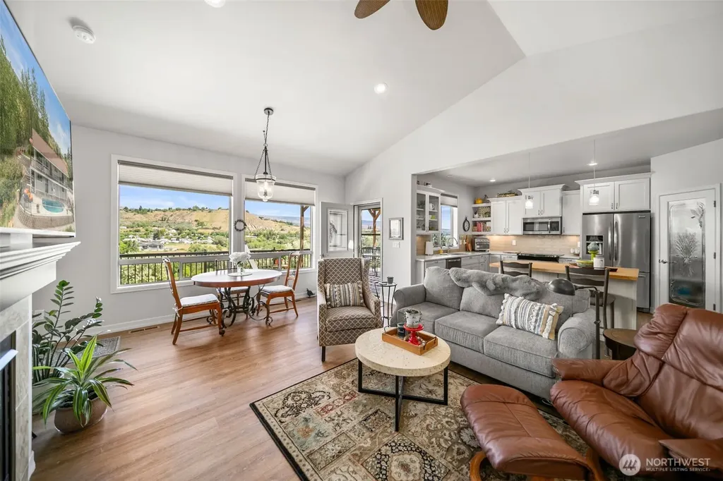 1901 Sleepy Hollow Road Wenatchee WA 98801