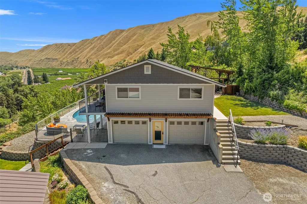 1901 Sleepy Hollow Road Wenatchee WA 98801