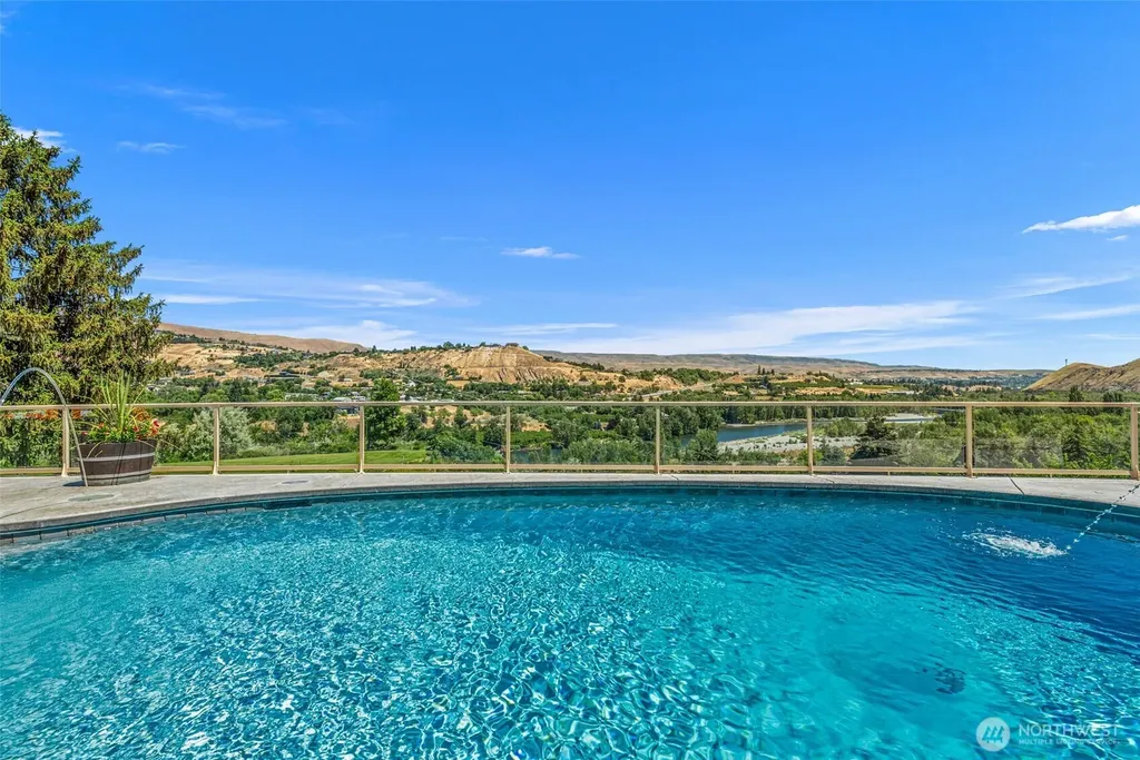 1901 Sleepy Hollow Road Wenatchee WA 98801
