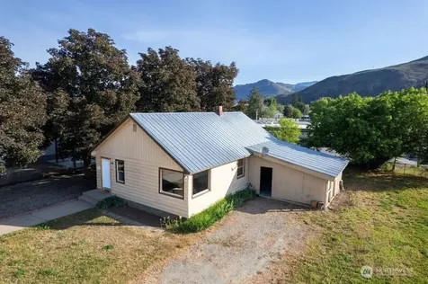318 Lombard Street Twisp WA 98856