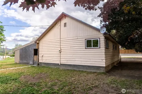 318 Lombard Street Twisp WA 98856