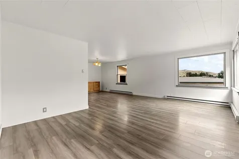 318 Lombard Street Twisp WA 98856