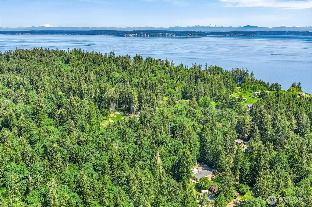 0 Pilot Point Road NE Kingston WA 98346