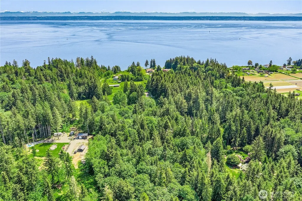 0 Pilot Point Road NE Kingston WA 98346