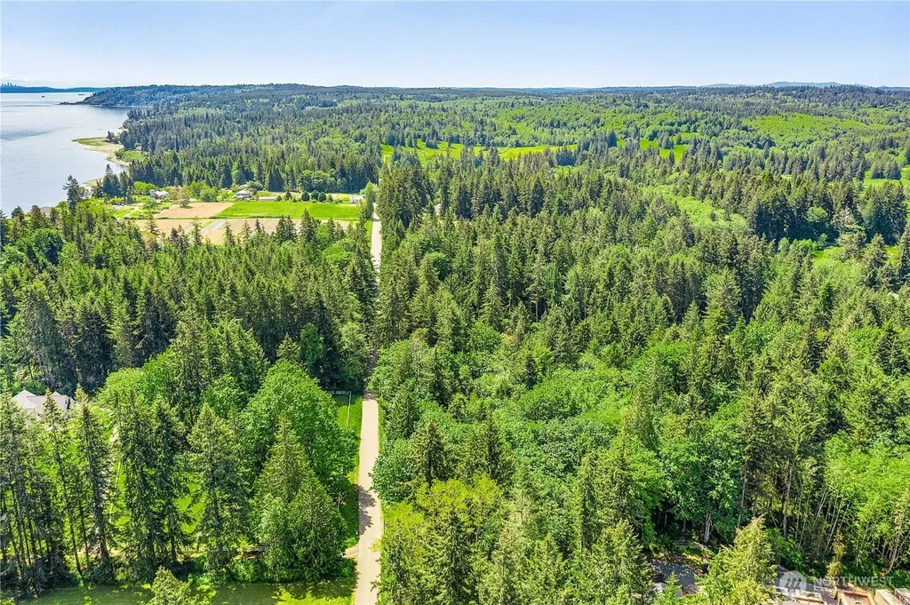 0 Pilot Point Road NE Kingston WA 98346