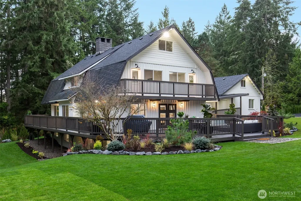 4501 Hemlock Lane NW Gig Harbor WA 98335