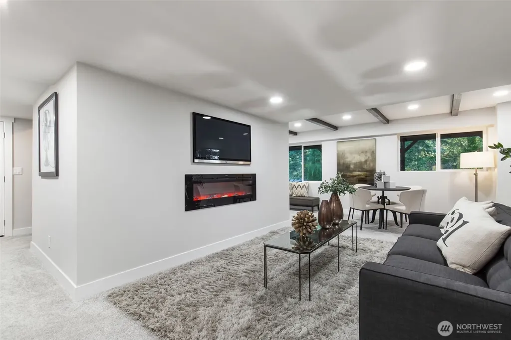 4501 Hemlock Lane NW Gig Harbor WA 98335