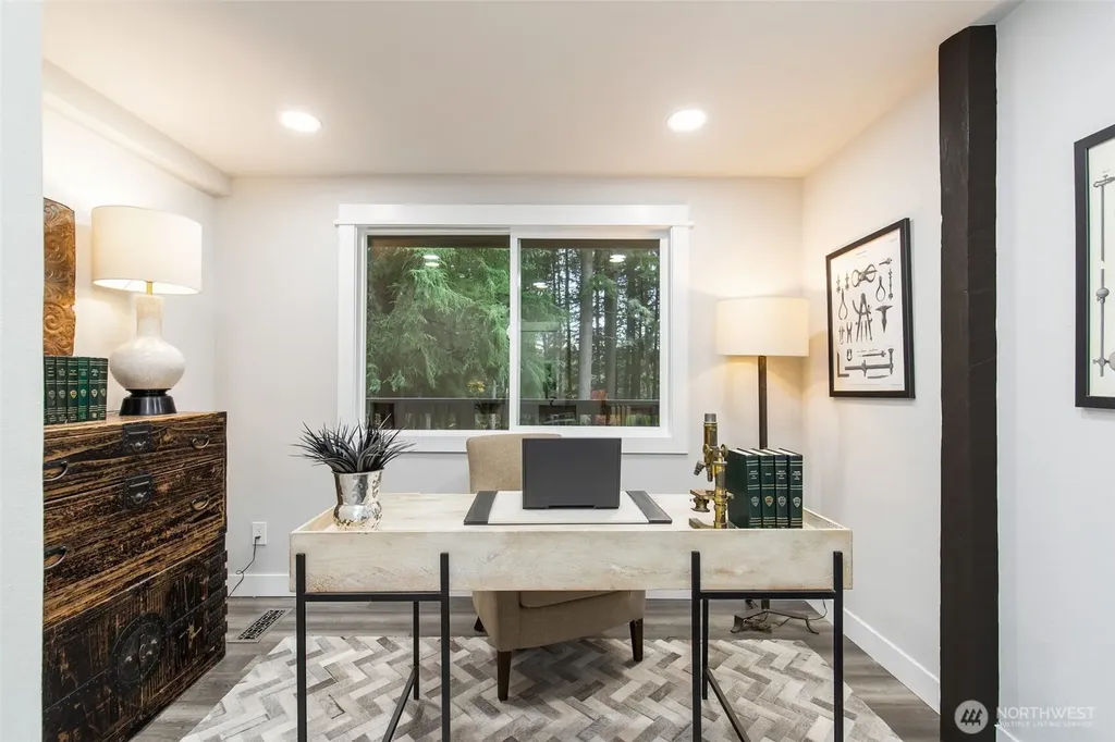 4501 Hemlock Lane NW Gig Harbor WA 98335