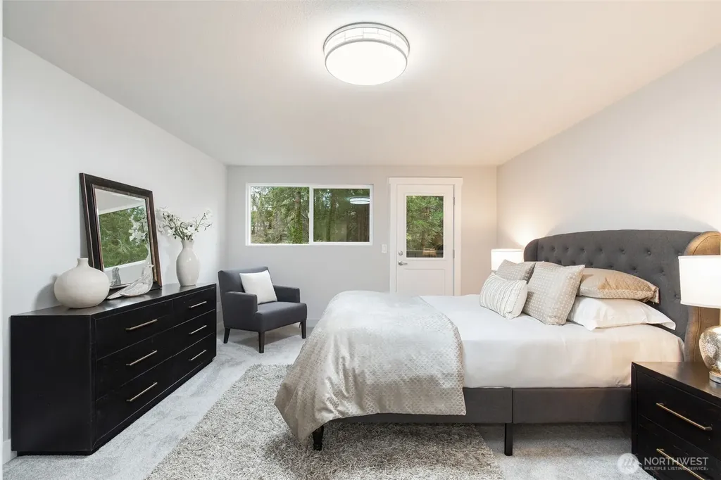 4501 Hemlock Lane NW Gig Harbor WA 98335