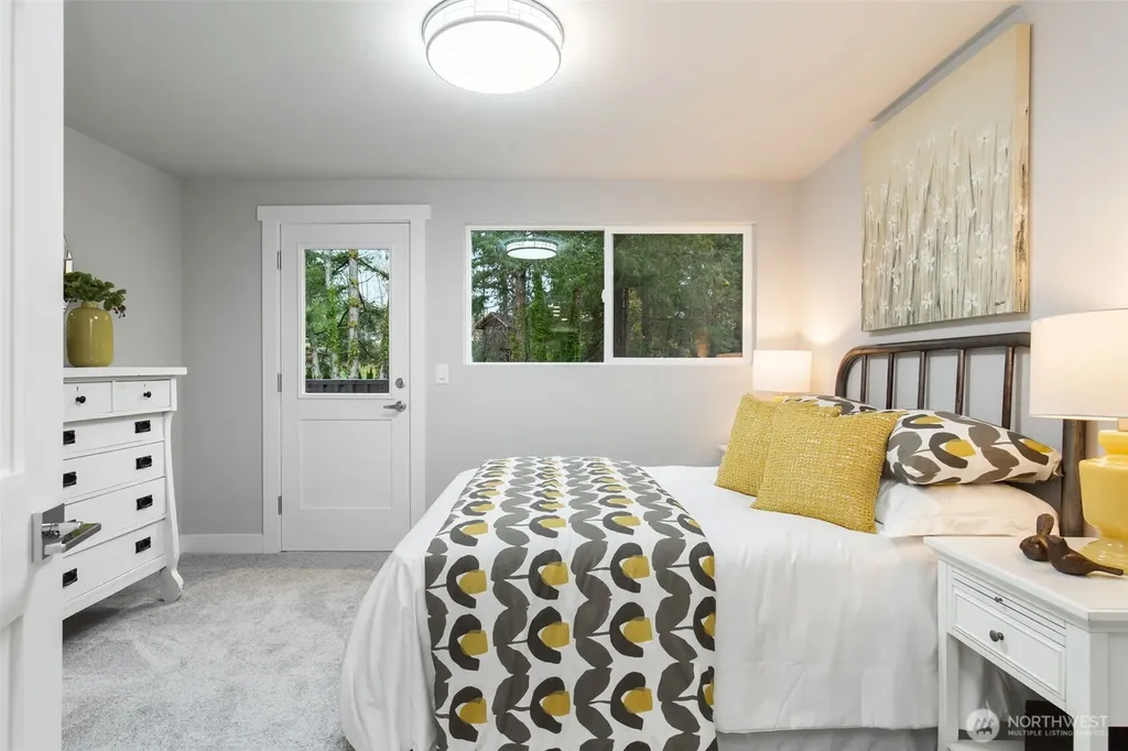 4501 Hemlock Lane NW Gig Harbor WA 98335