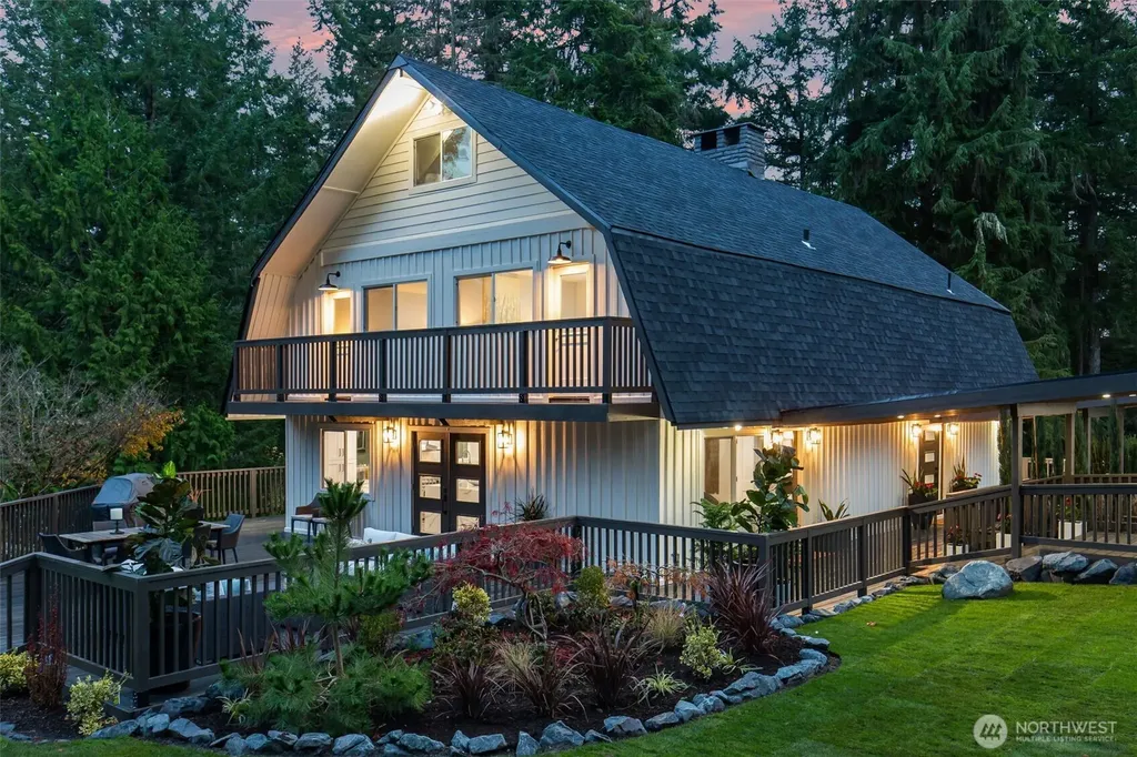 4501 Hemlock Lane NW Gig Harbor WA 98335